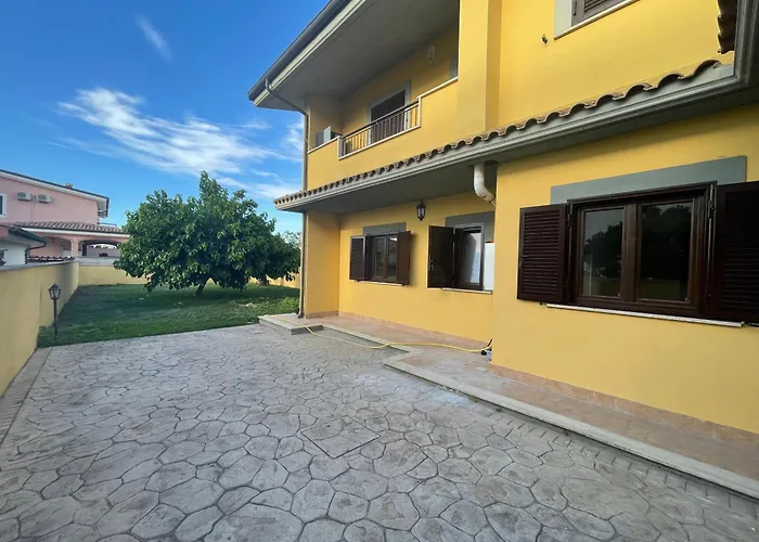 Residence Villa Claudia Con Giardino